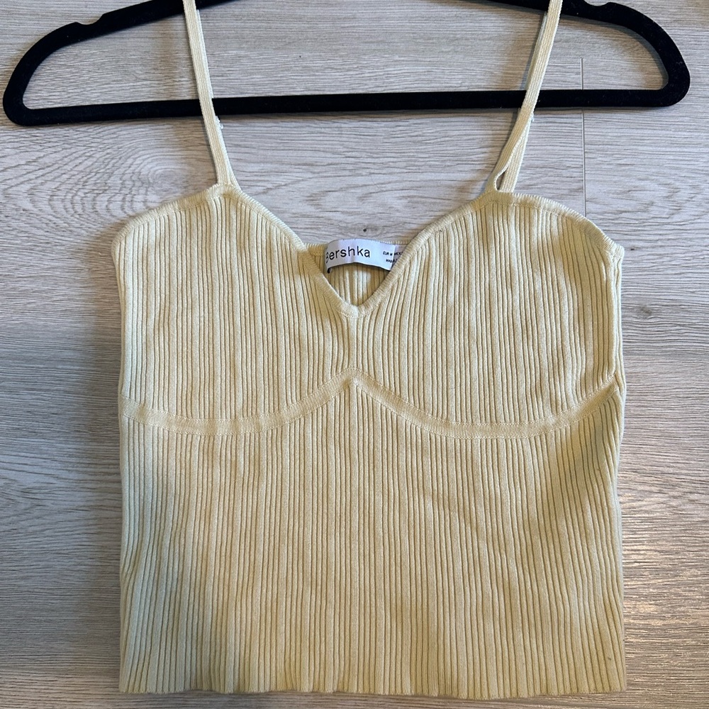 Bershka Light yellow tank top size medium